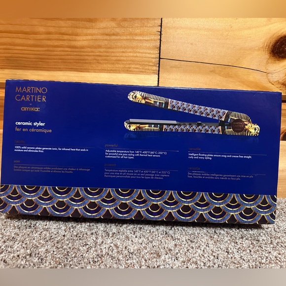 amika Accessories - AMIKA MARTINO CARTIER NIB CERAMIC HAIR STRAIGHTENER TOOL